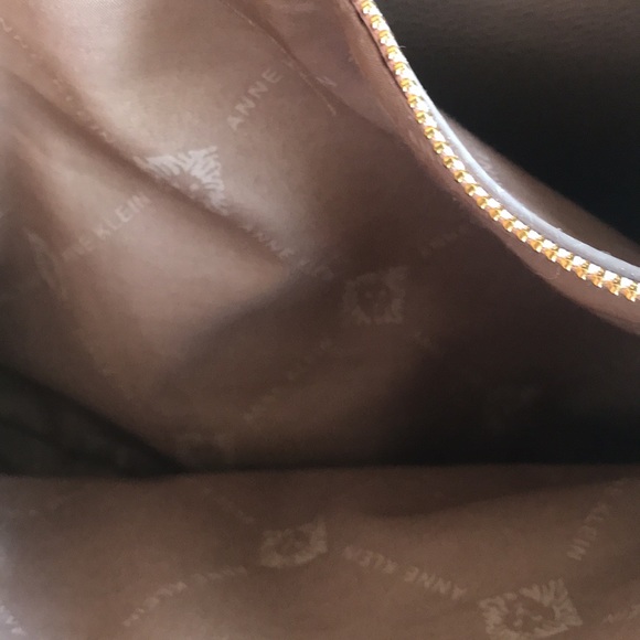 Anne Klein purse very cute used in great condition - Picture 5 of 8